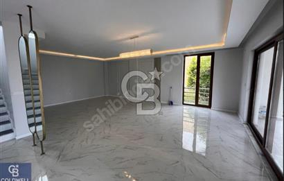 BAŞİSKELE ŞEHİTEKREM MAH.DE SATILIK 5+2 TRİPLEX VİLLA