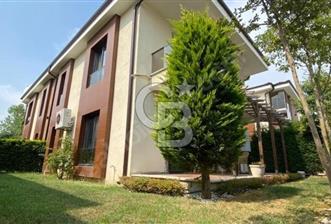 BAŞİSKELE KÖRFEZ MAH. NAR KONAKLARI SİTESİNDE 3+1 SATILIK VİLLA