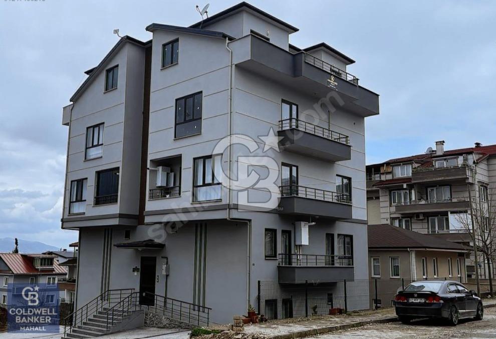 BAŞİSKELE SERDAR MAH.DE 3+1 SATILIK ÇATI DUBLEX DAİRE