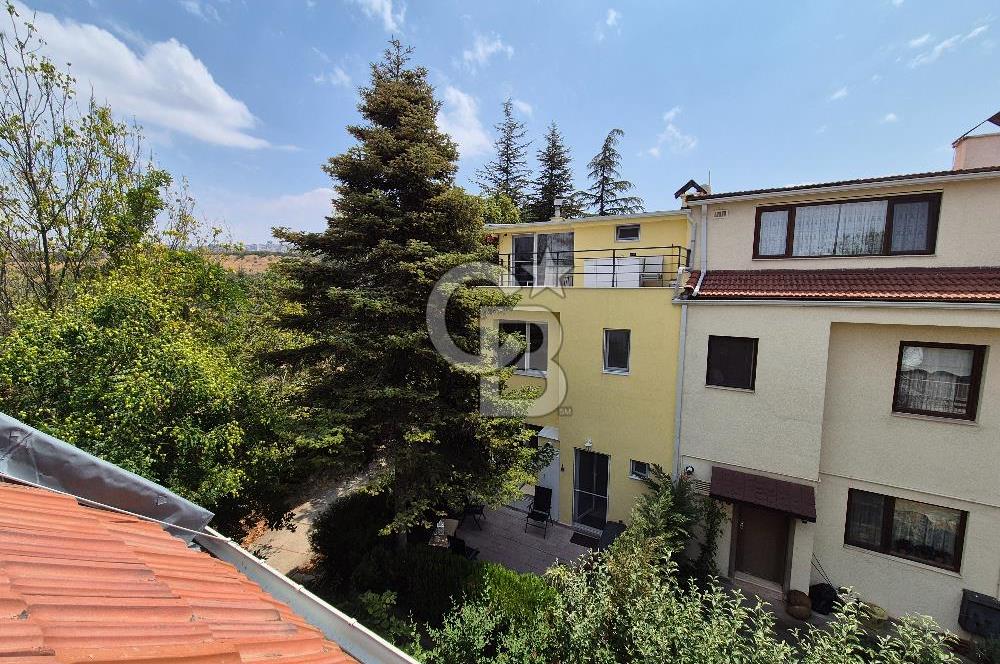ÇİĞDEM ÇAMLIK SİTESİNDE KÖŞE KONUMDA TADİLATLI 4+1 SATILIK VİLLA