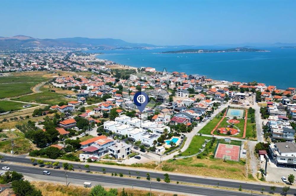 Urla Atatürk Mah. Satılık 4+1 Dubleks Villa