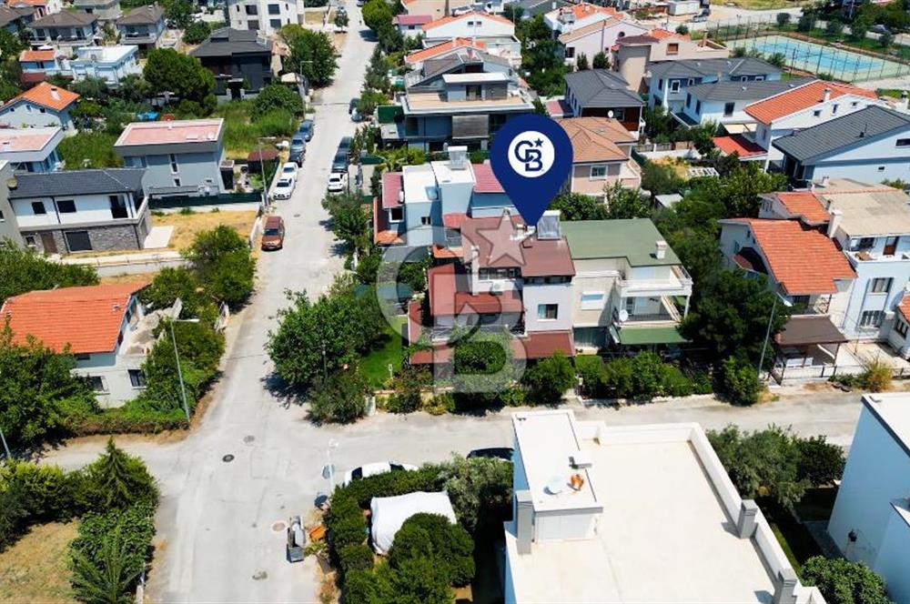 Urla Atatürk Mah. Satılık 4+1 Dubleks Villa