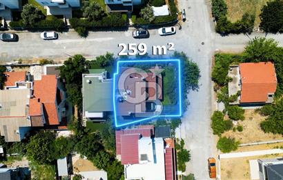 Urla Atatürk Mah. Satılık 4+1 Dubleks Villa