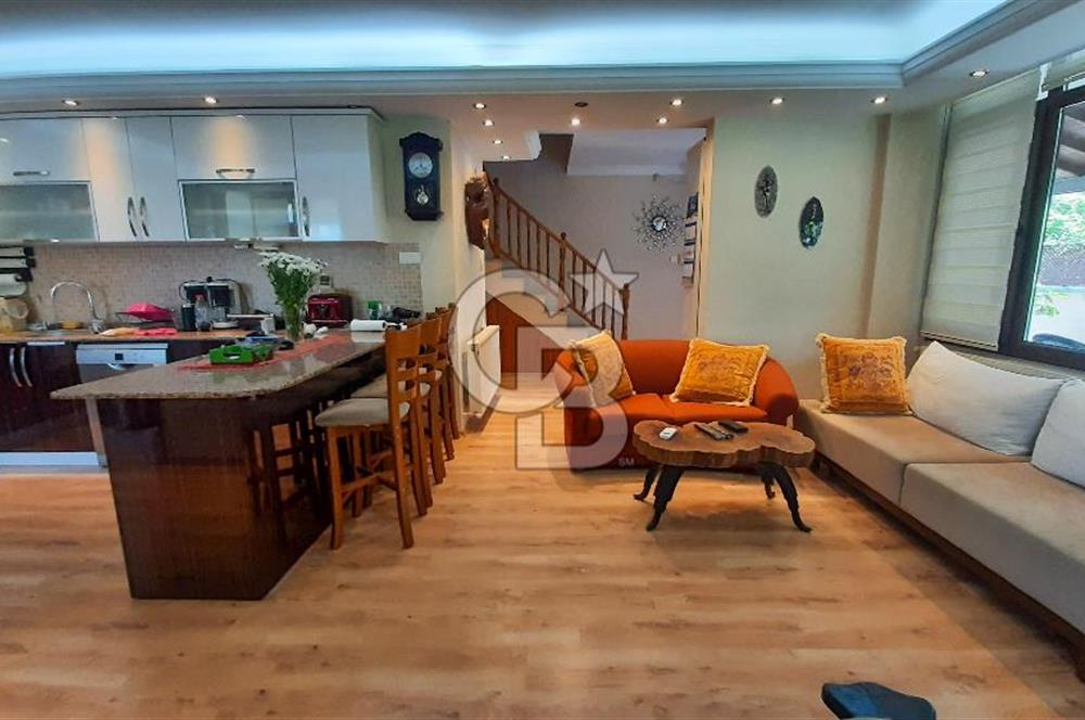 Urla Atatürk Mah. Satılık 4+1 Dubleks Villa