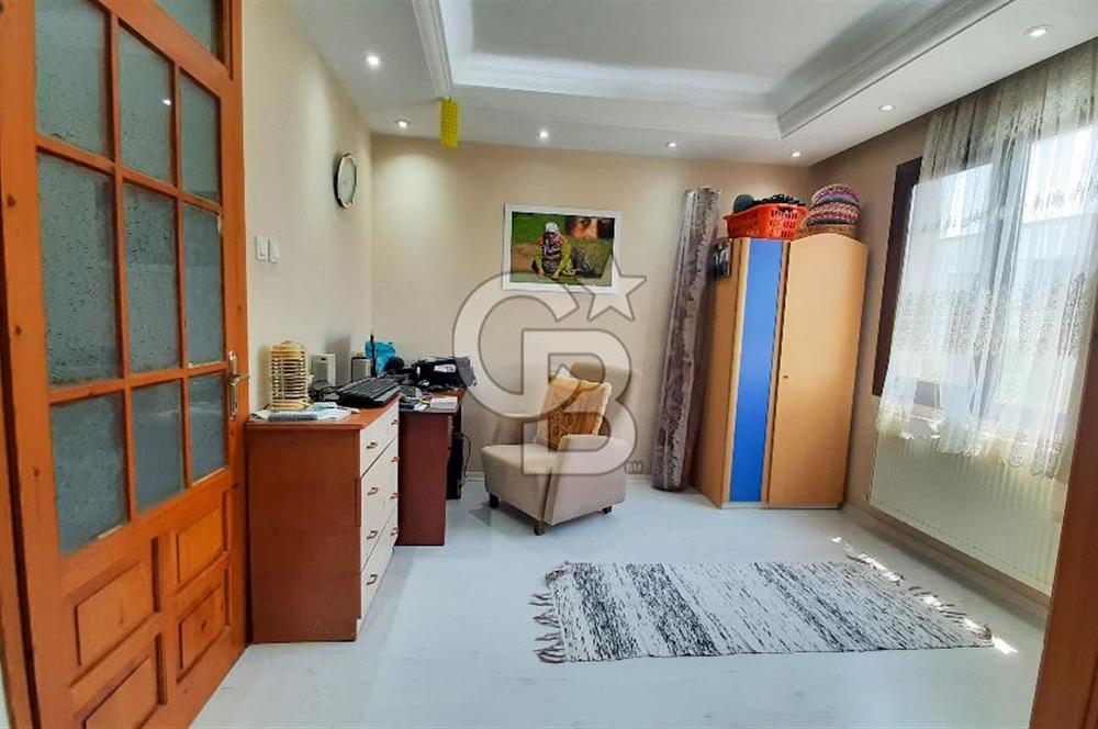 Urla Atatürk Mah. Satılık 4+1 Dubleks Villa