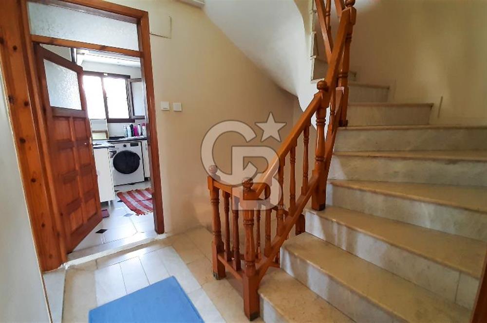 Urla Atatürk Mah. Satılık 4+1 Dubleks Villa