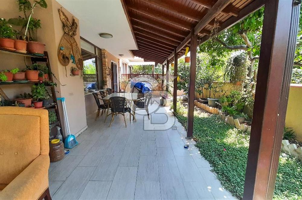 Urla Atatürk Mah. Satılık 4+1 Dubleks Villa