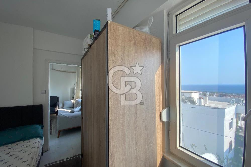 Altınoluk’ta Deniz Manzaralı Yenilemiş Satılık 2+1 Daire