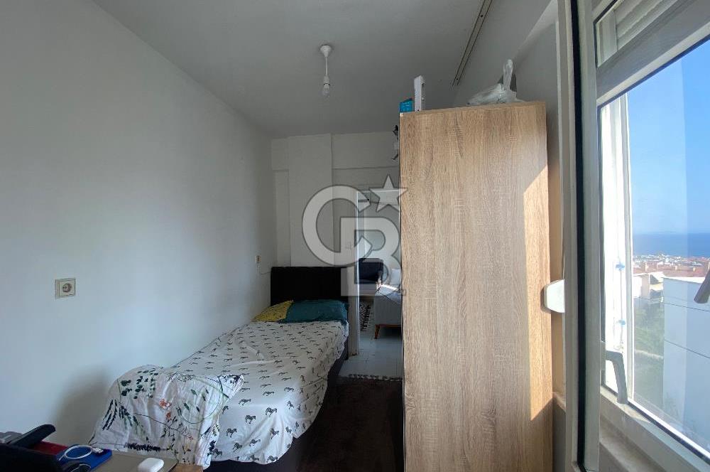 Altınoluk’ta Deniz Manzaralı Yenilemiş Satılık 2+1 Daire