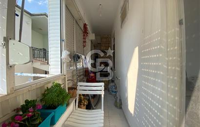 Altınoluk’ta Deniz Manzaralı Yenilemiş Satılık 2+1 Daire