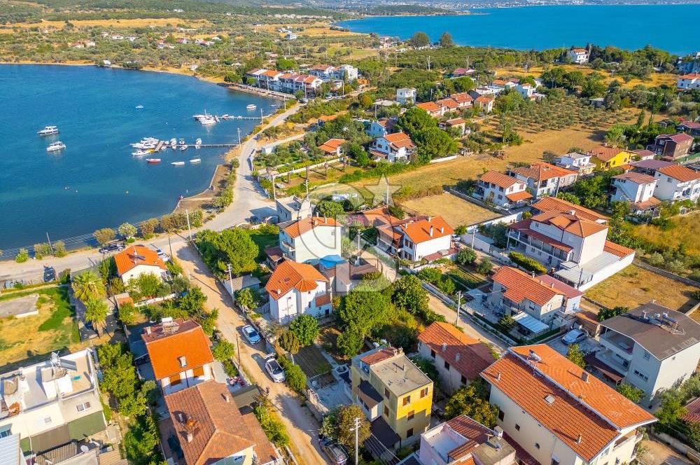 URLA ÖZBEK SATILIK 1300 m² ARSA İÇİNDE İKİ MÜSTAKİL EV