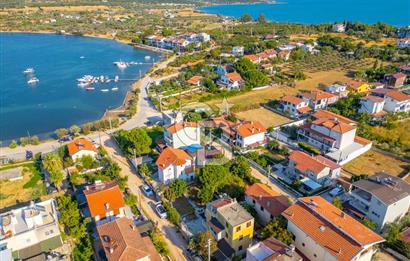 URLA ÖZBEK SATILIK 1300 m² ARSA İÇİNDE İKİ MÜSTAKİL EV