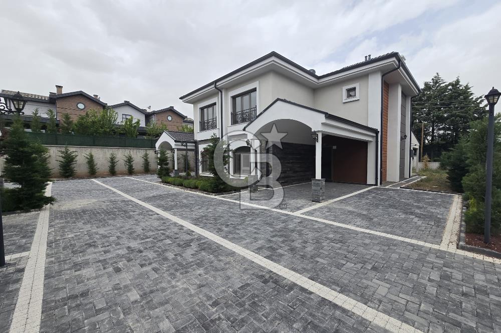 COLDWELL BANKER'DAN MERAMDA SATILIK 4+1 VİLLA
