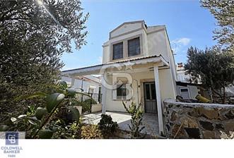 Cb FARK'tan Cunda Merkezde Bahçeli Taş Villa