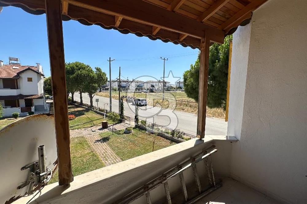 CB FARK'tan Acil Satılık Denize 100 Metre Site İçi Havuzlu Villa