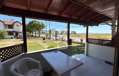 CB FARK'tan Acil Satılık Denize 100 Metre Site İçi Havuzlu Villa