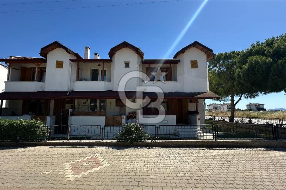 CB FARK'tan Acil Satılık Denize 100 Metre Site İçi Havuzlu Villa