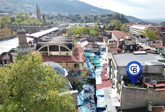 BURSA TARİHİ TUZ PAZARINDA KOMPLE SATILIK BİNA