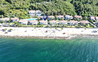 BURSA GEMLİK KURŞUNLU da SATILIK DENİZE SIFIR VİLLA