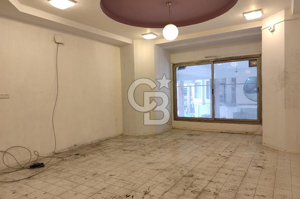 Karabağlar Selgeçen Modeka İş Merkezinde Kiralık Dükkan