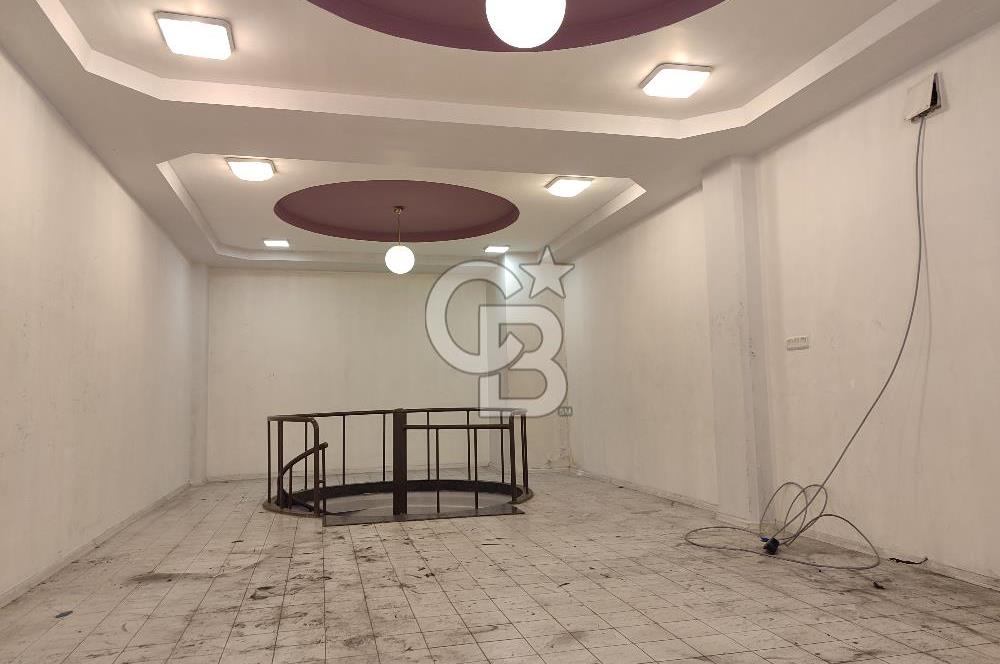 Karabağlar Selgeçen Modeka İş Merkezinde Kiralık Dükkan