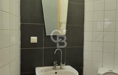 Karabağlar Selgeçen Modeka İş Merkezinde Kiralık Dükkan
