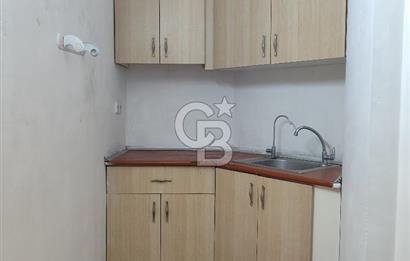 Karabağlar Selgeçen Modeka İş Merkezinde Kiralık Dükkan