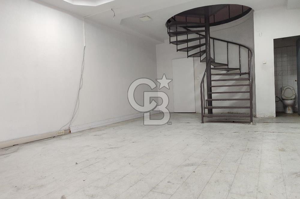 Karabağlar Selgeçen Modeka İş Merkezinde Kiralık Dükkan