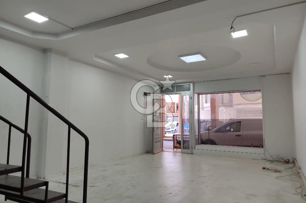 Karabağlar Selgeçen Modeka İş Merkezinde Kiralık Dükkan
