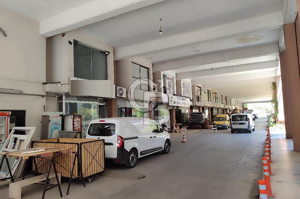 Karabağlar Selgeçen Modeka İş Merkezinde Kiralık Dükkan