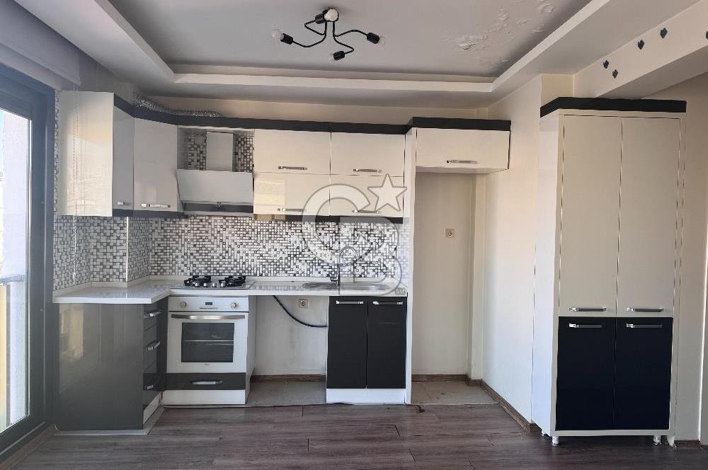 ÇİĞLİ VERGİ DAİRESİ YAKINI 1+1 SATILIK DAİRE