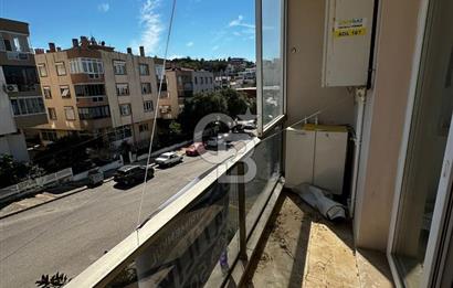 İzmir Urla'da Denize Yürüme Mesafesinde 3+1 Geniş Daire Satılık