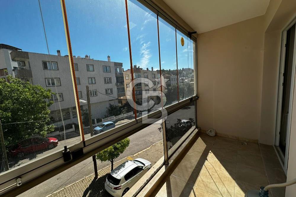 İzmir Urla'da Denize Yürüme Mesafesinde 3+1 Geniş Daire Satılık