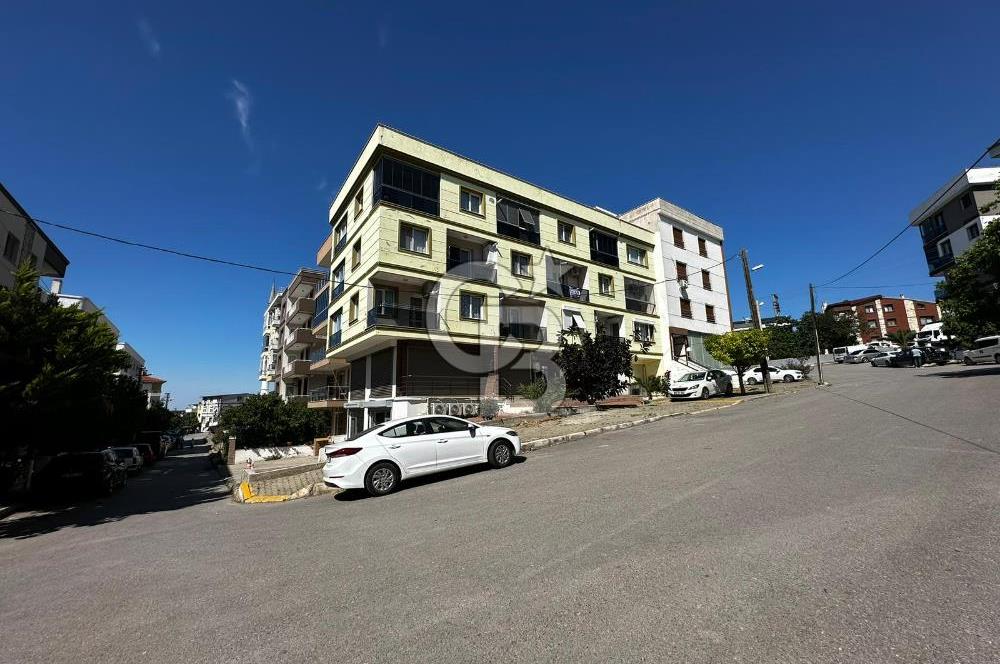 İzmir Urla'da Denize Yürüme Mesafesinde 3+1 Geniş Daire Satılık