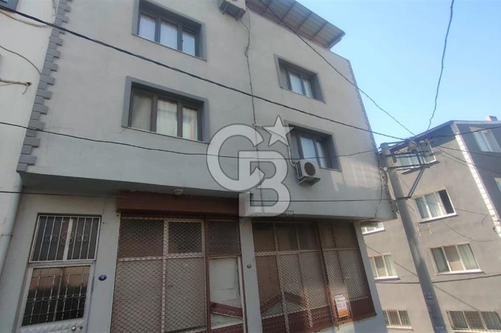 BORNOVA ALTINDAG da 3 KATLI SATILIK BINA