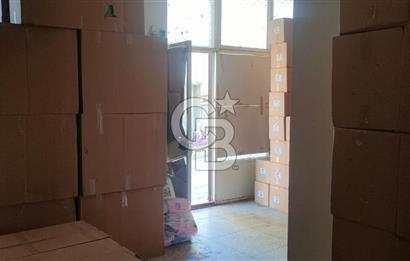 BORNOVA ALTINDAG da 3 KATLI SATILIK BINA