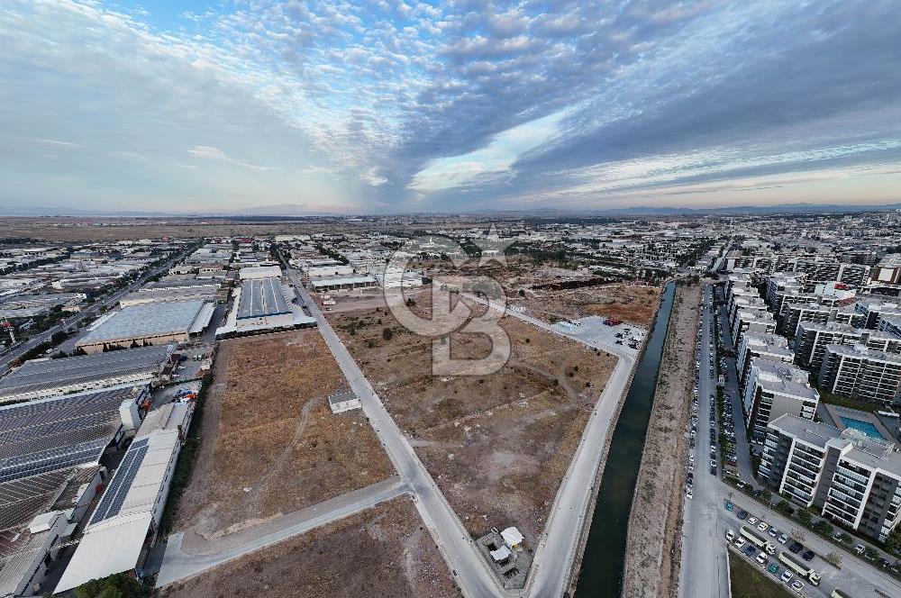 Çiğli Ataşehir Modern 1 Havuz Cepheli Satılık 2+1 Daire