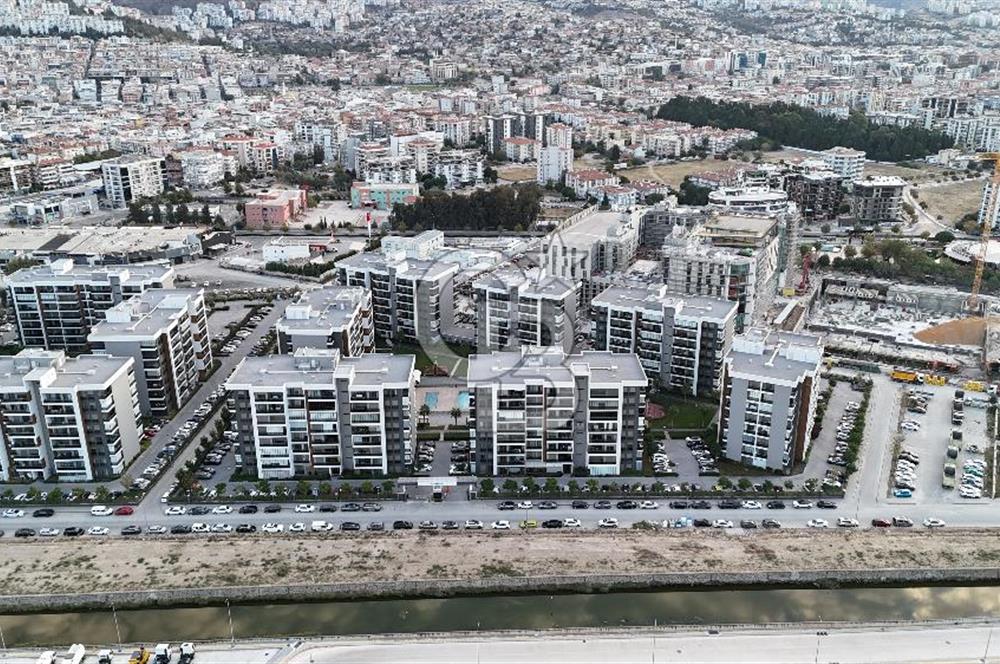 Çiğli Ataşehir Modern 1 Havuz Cepheli Satılık 2+1 Daire