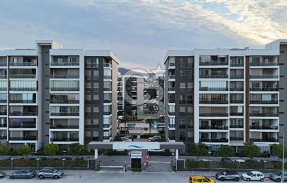Çiğli Ataşehir Modern 1 Havuz Cepheli Satılık 2+1 Daire