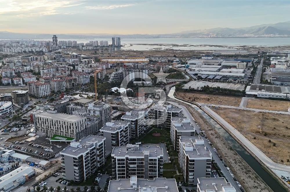 Çiğli Ataşehir Modern 1 Havuz Cepheli Satılık 2+1 Daire