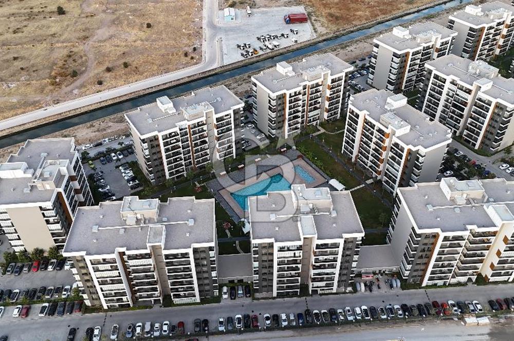 Çiğli Ataşehir Modern 1 Havuz Cepheli Satılık 2+1 Daire