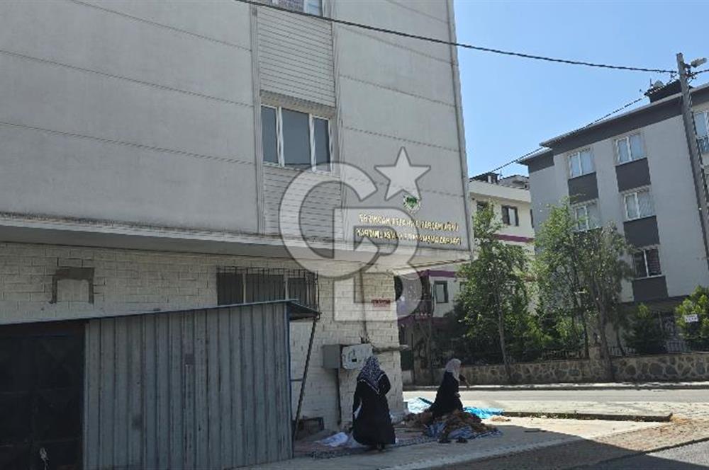 SANCAKTEPE OSMANGAZİ MH SATILIK 5+1 BAHÇE DUBLEKS BÜYÜK BAHÇELİ