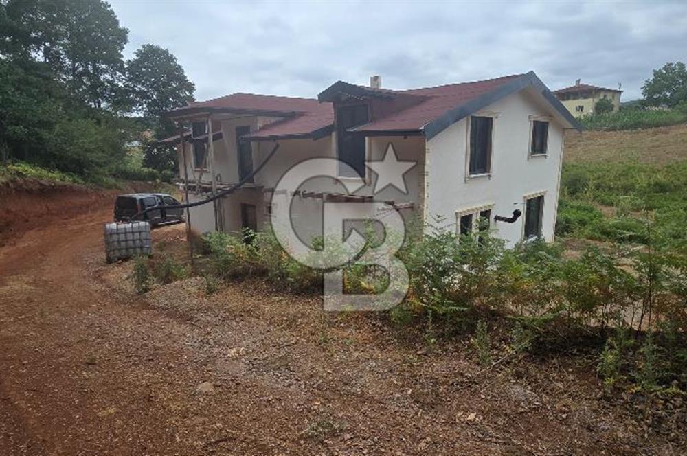 KÖRFEZ ELMACIK KÖYÜ SATILIK 1270 M2 ARSA İÇİNDE 2 KATLI 6+2 EV