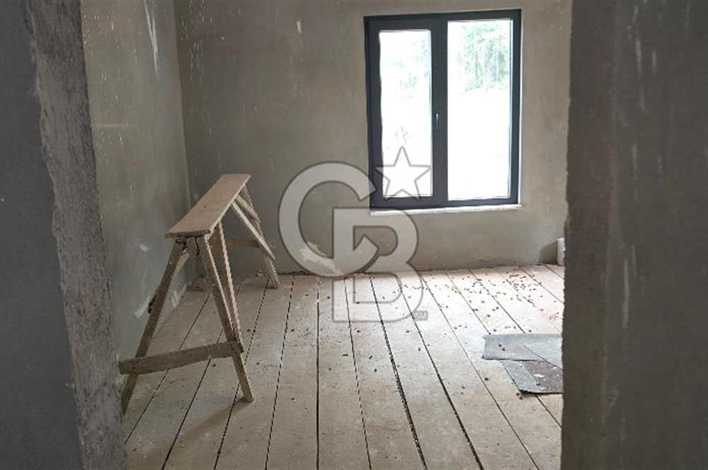 KÖRFEZ ELMACIK KÖYÜ SATILIK 1270 M2 ARSA İÇİNDE 2 KATLI 6+2 EV