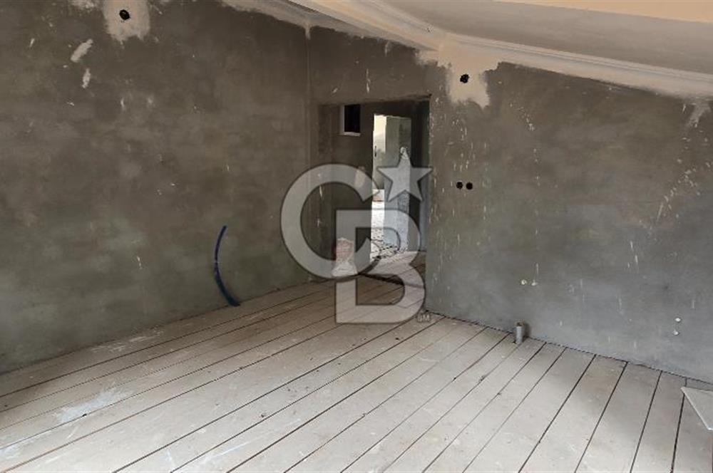 KÖRFEZ ELMACIK KÖYÜ SATILIK 1270 M2 ARSA İÇİNDE 2 KATLI 6+2 EV