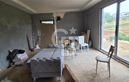 KÖRFEZ ELMACIK KÖYÜ SATILIK 1270 M2 ARSA İÇİNDE 2 KATLI 6+2 EV