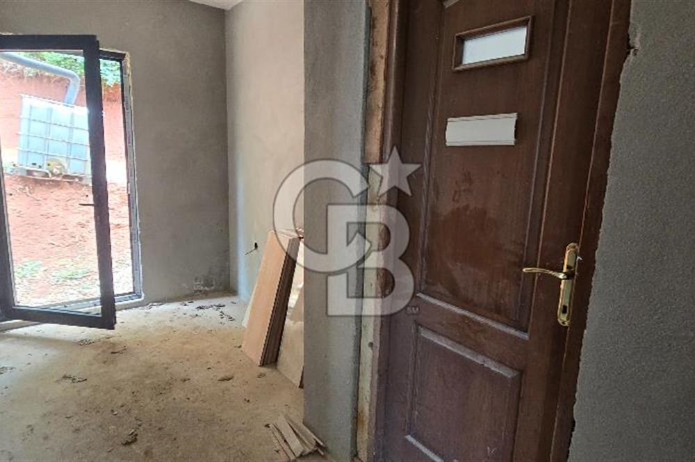 KÖRFEZ ELMACIK KÖYÜ SATILIK 1270 M2 ARSA İÇİNDE 2 KATLI 6+2 EV
