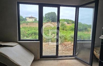KÖRFEZ ELMACIK KÖYÜ SATILIK 1270 M2 ARSA İÇİNDE 2 KATLI 6+2 EV