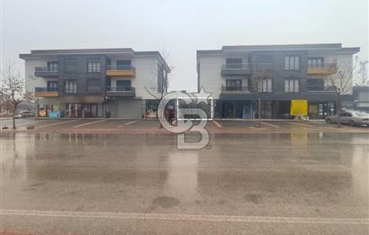 COLDWELL BANKER'DAN YOLA CEPHE MERKEZİ KONUMDA KİRALIK DÜKKAN