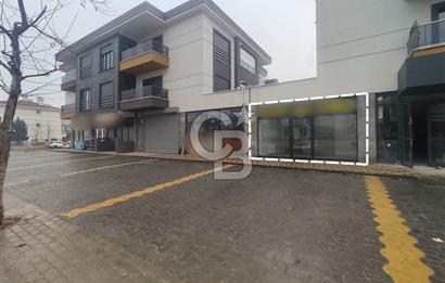 COLDWELL BANKER'DAN YOLA CEPHE MERKEZİ KONUMDA KİRALIK DÜKKAN